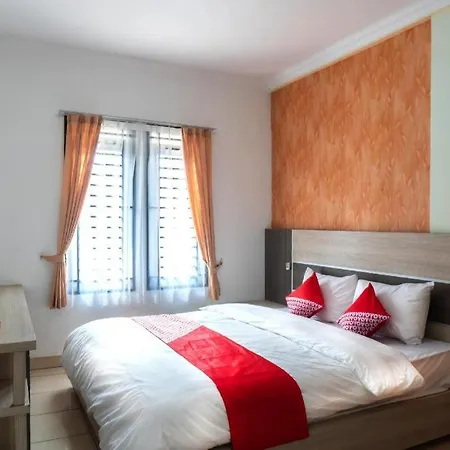 Super Oyo 617 Sukaraja Residence Syariah
